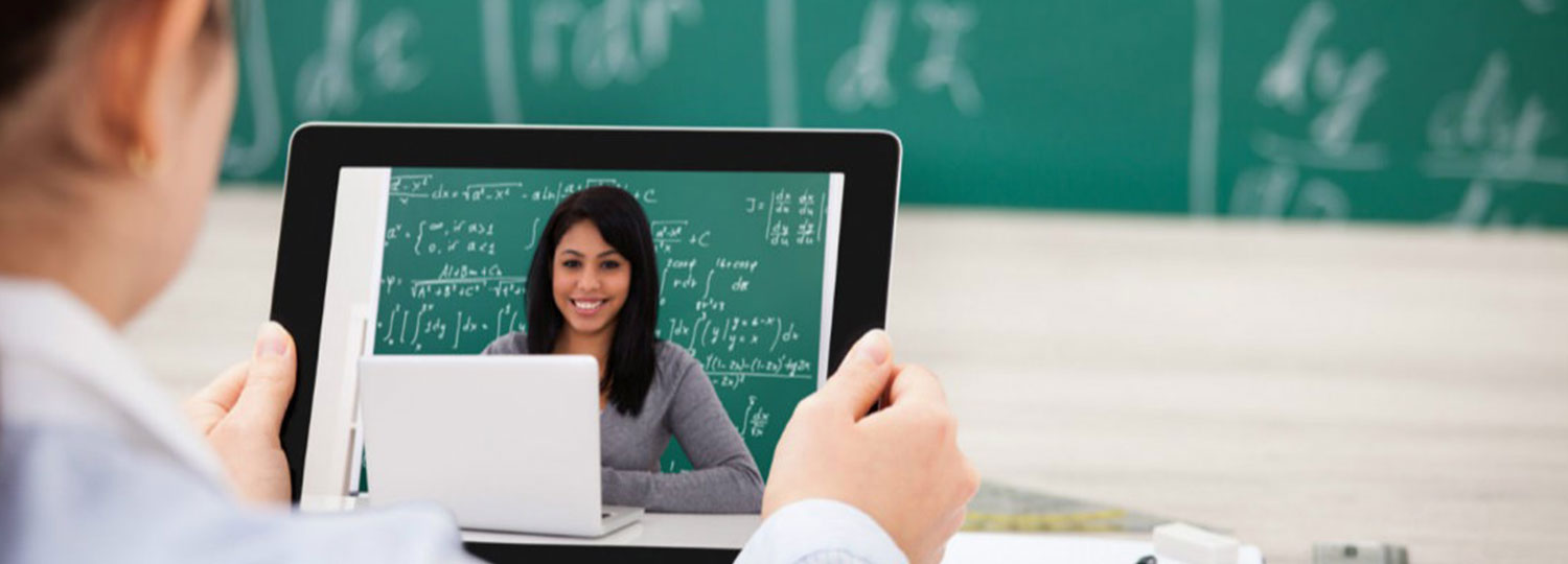 <p>Sistem Manajemen Pembelajaran Online<br></p>